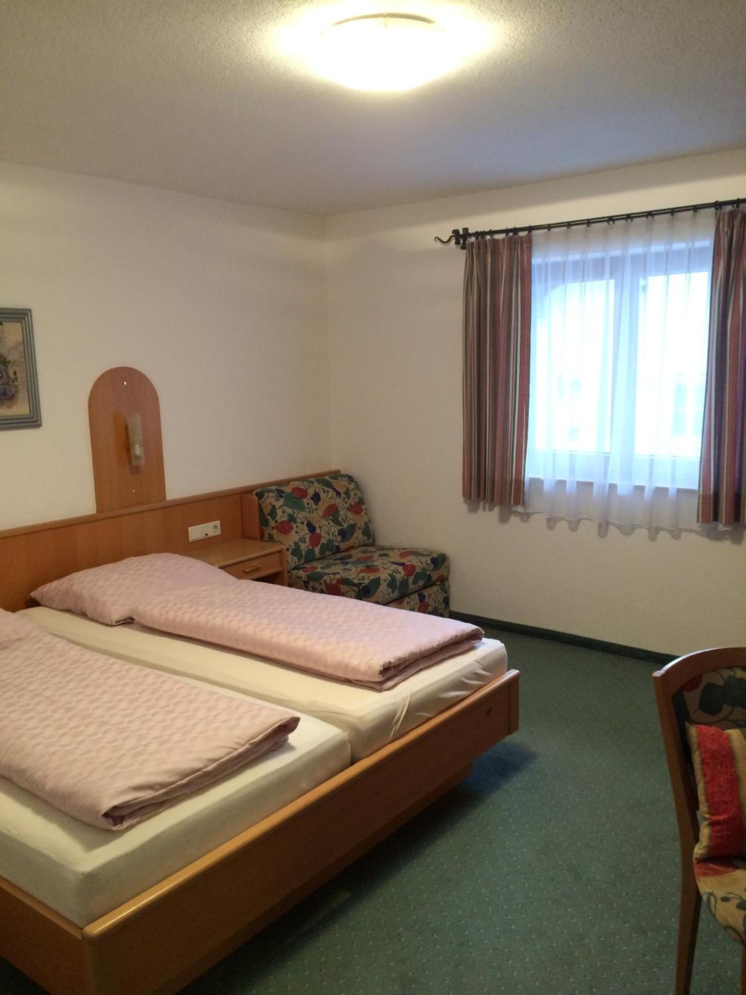 Haus Erwin Spiss Hotel Sankt Anton am Arlberg Buitenkant foto
